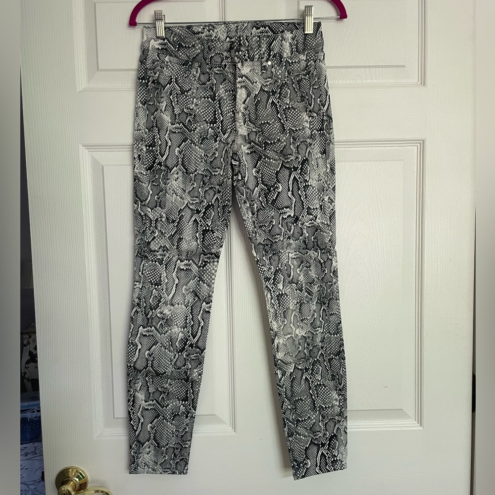 WHBM skinny jeans